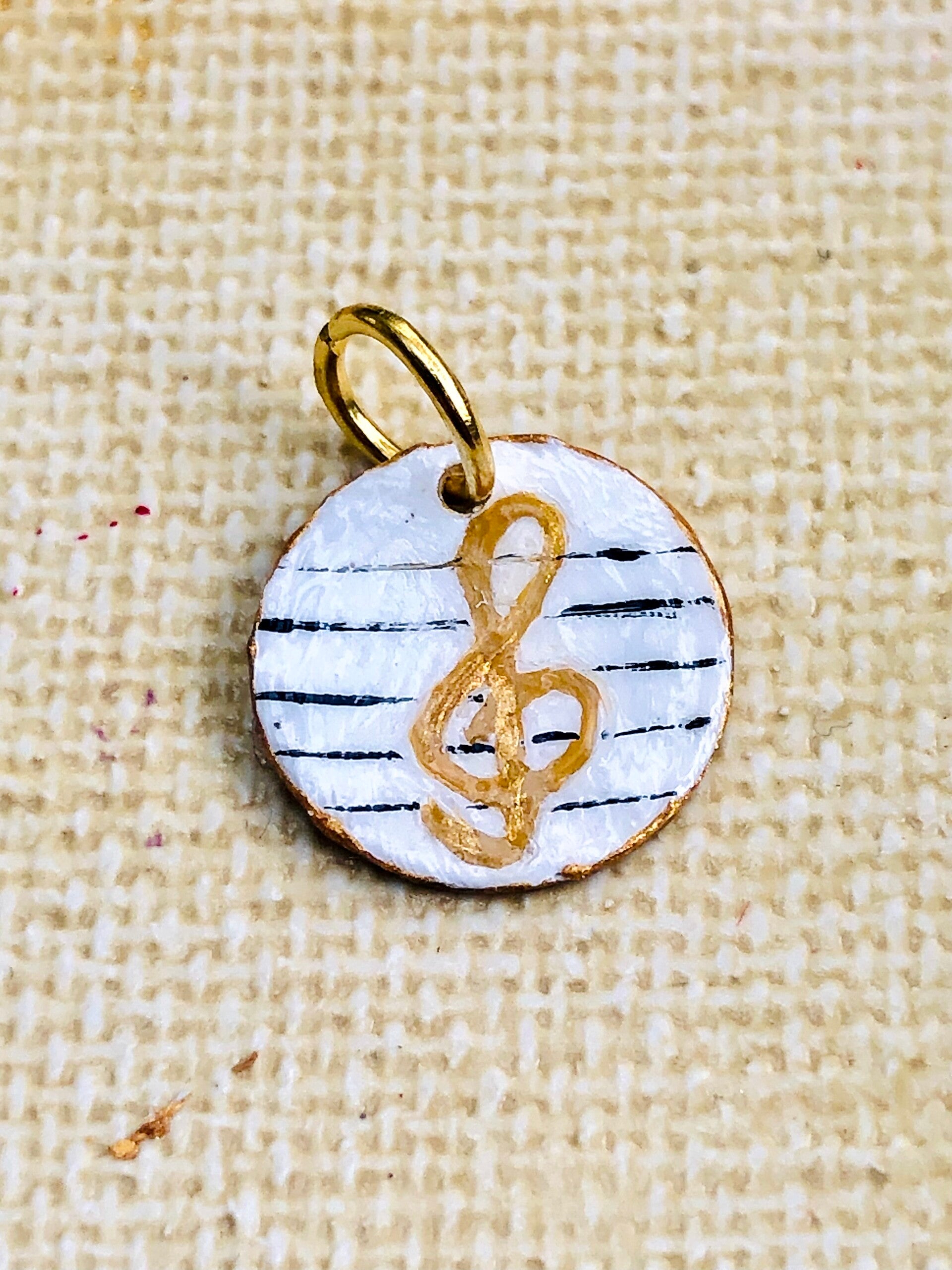 goldener Notenschlüssel