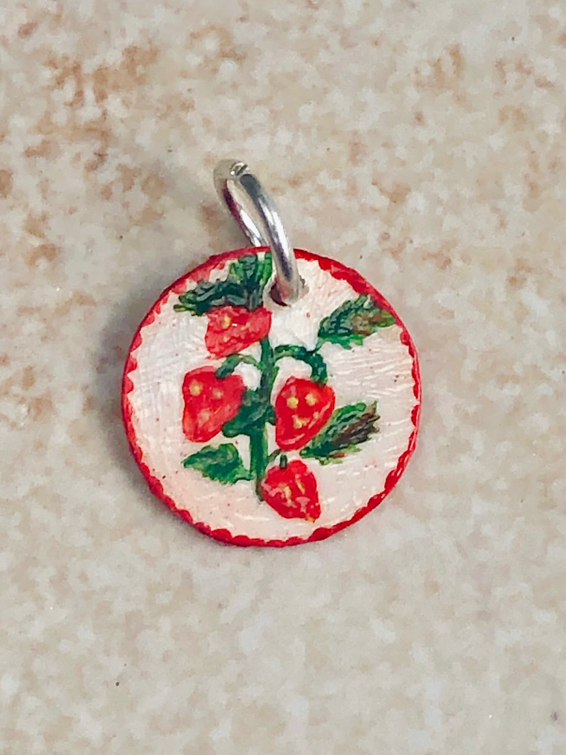 kleiner Erdbeerstrauch