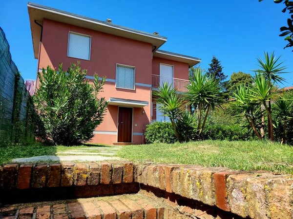 "Domus Lu.Ni"  Molicciara di Castelnuovo Magra (SP)