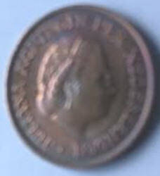 Koningin Juliana - 1977 , 5  cent  koper,  Dia 2.11 Th 0.14 cm