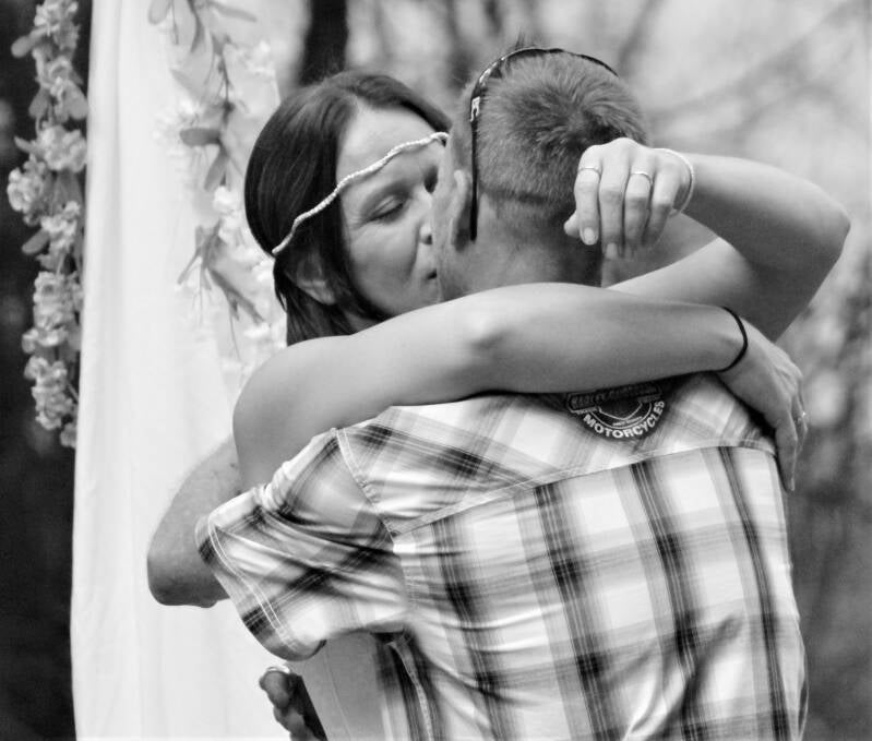black-and-white-wedding-first-kiss-vows-tammy-brewer-photography-jpeg-standard.jpg