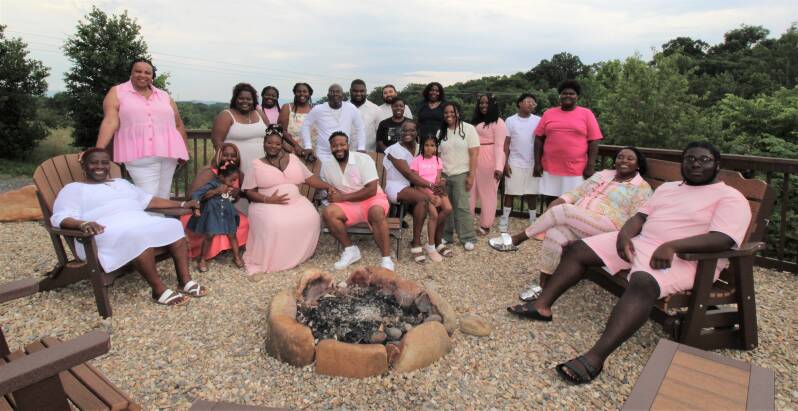 large-family-reunion-group-portrait-firepit-tammy-brewer-photography-jpeg-standard.jpg