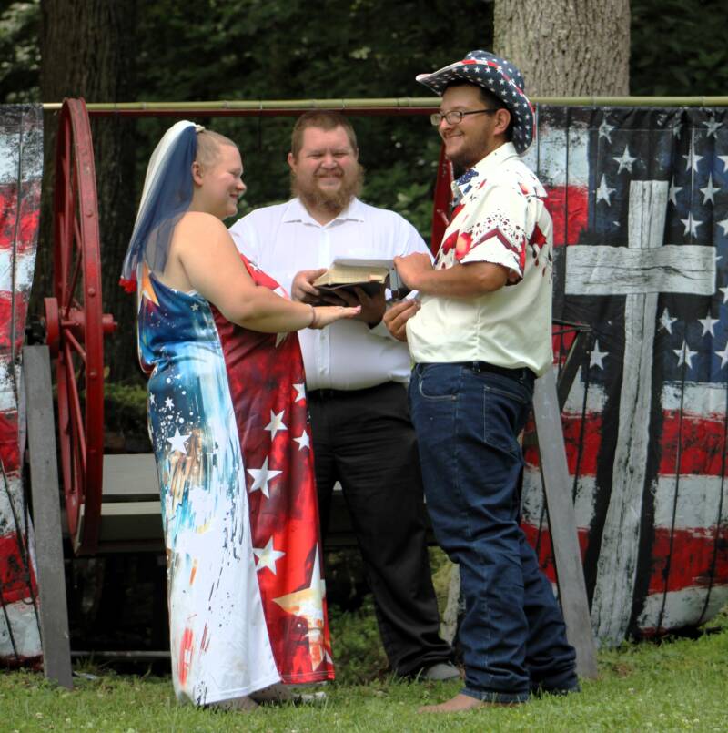 patriotic-themed-outdoor-wedding-ceremony-tammy-brewer-photography-jpeg-standard.jpg