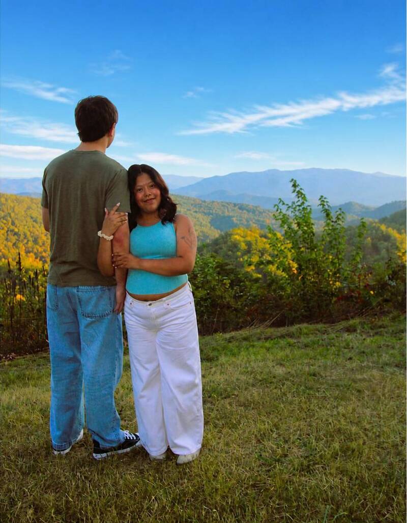 smoky-mountain-fall-surprise-proposal-foothills-parkway-couple-tammy-brewer-photography-jpg-standard.jpg