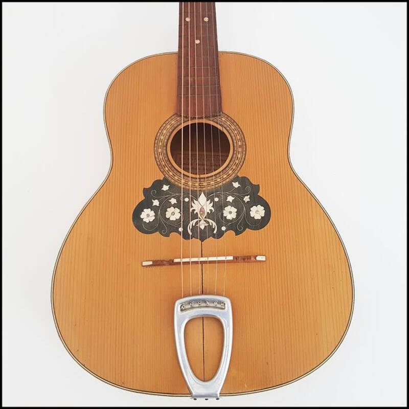 Grimaldi parlour guitar