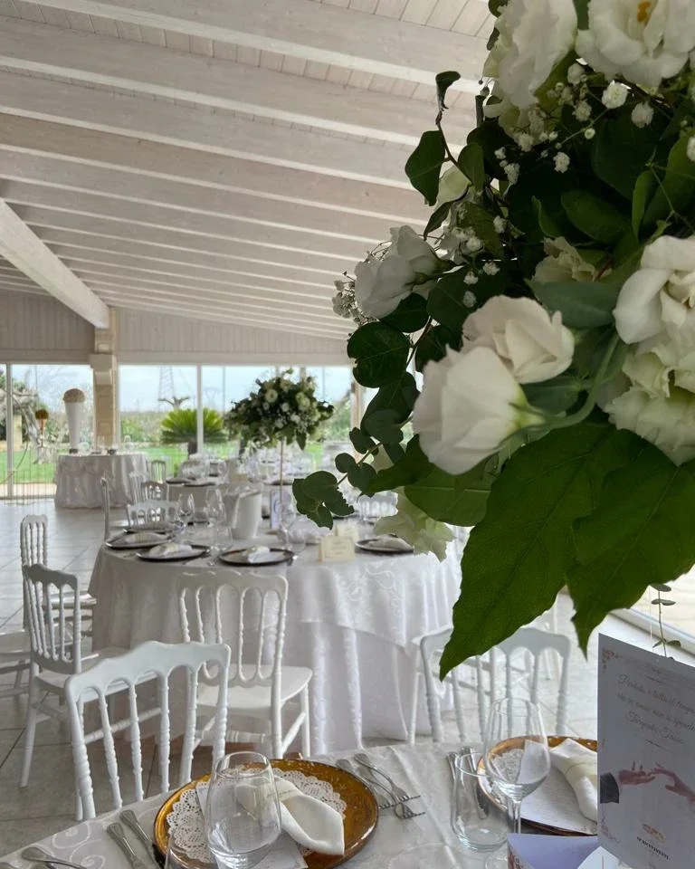 Foto Sala Pranzo Ricevimento allestimento con fiori