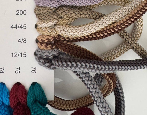 Farge. 4/8 Mixed Beige/Sjokolade 5-6mm tråd