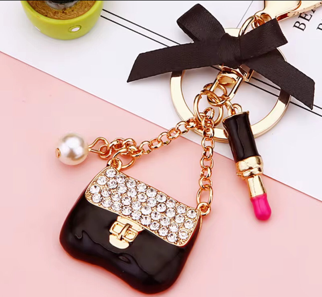 Veske sort leppestift