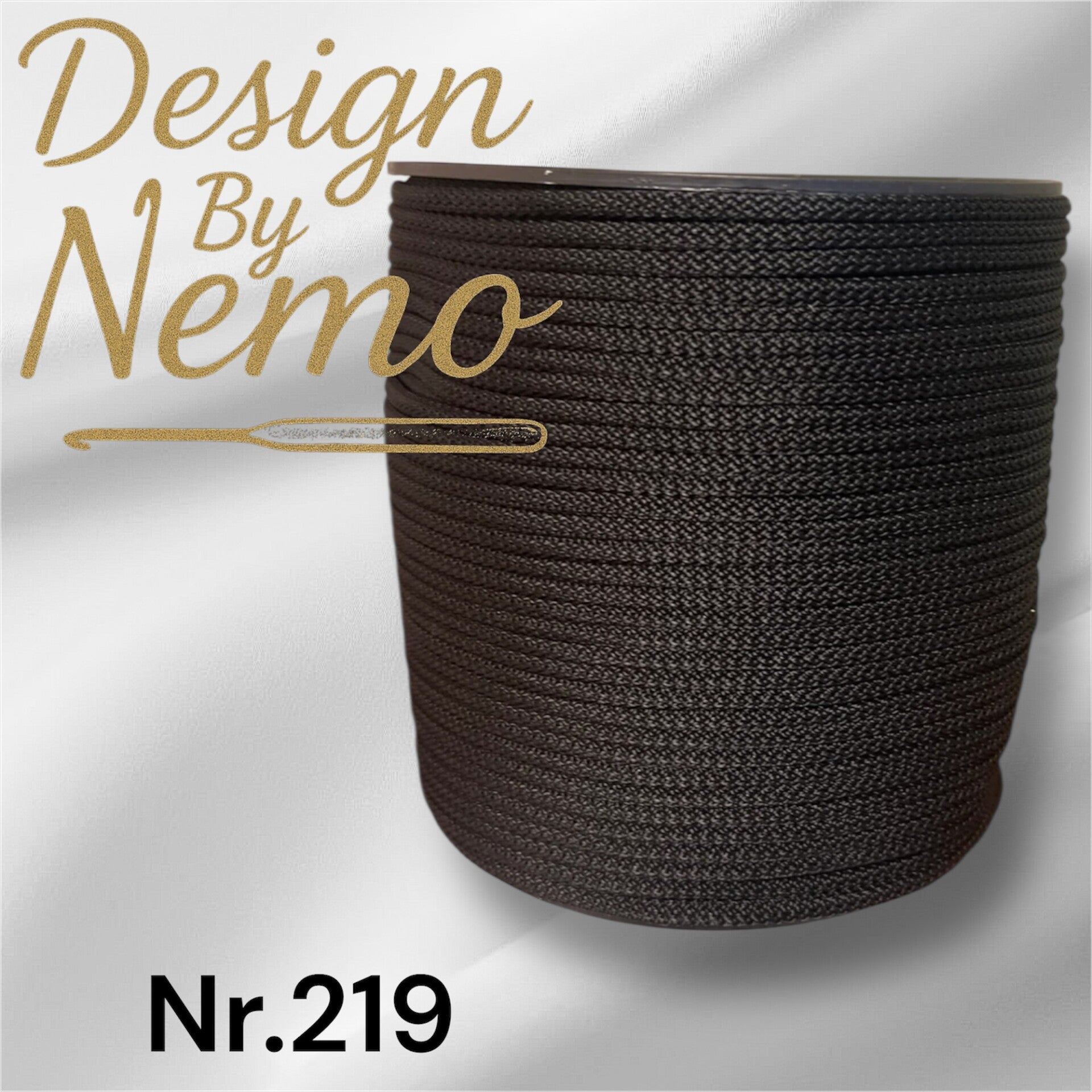 Farge.219 Sort 5-6mm Blank Tråd