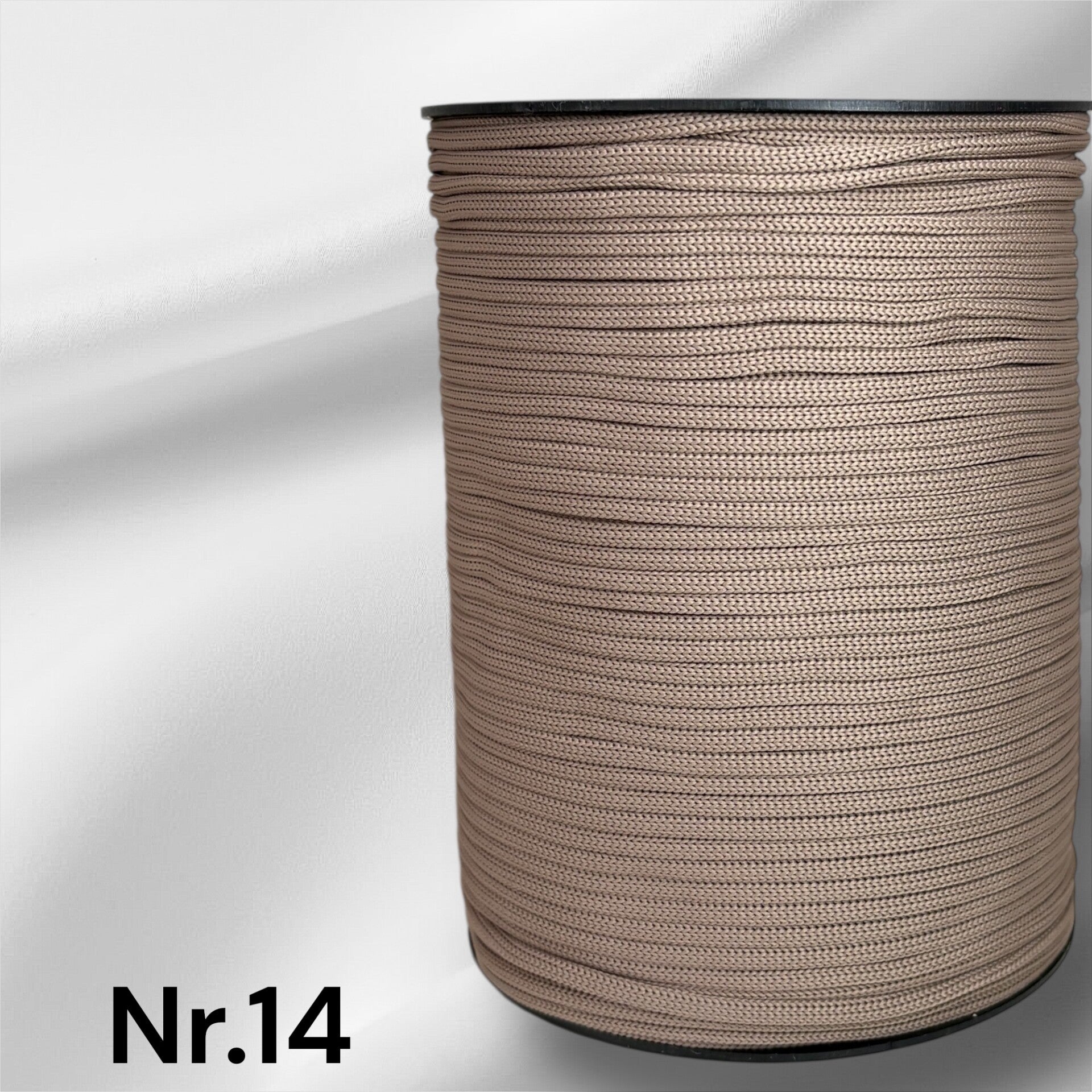 Nr.14 Beige med gråtoner 4mm flat tråd