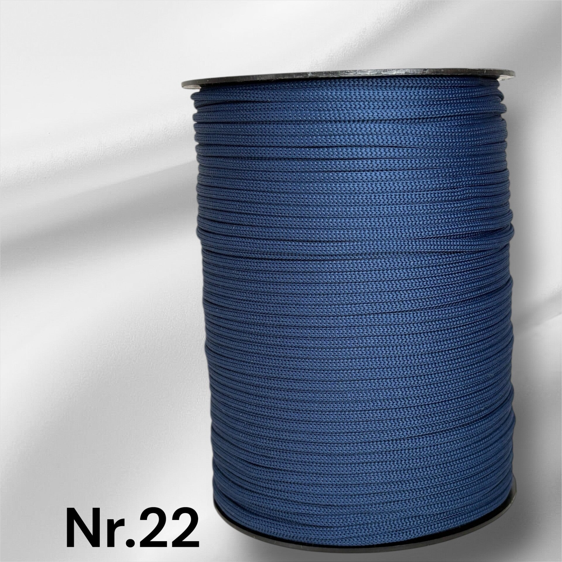 Nr.22 Jeansblå 4mm flat tråd