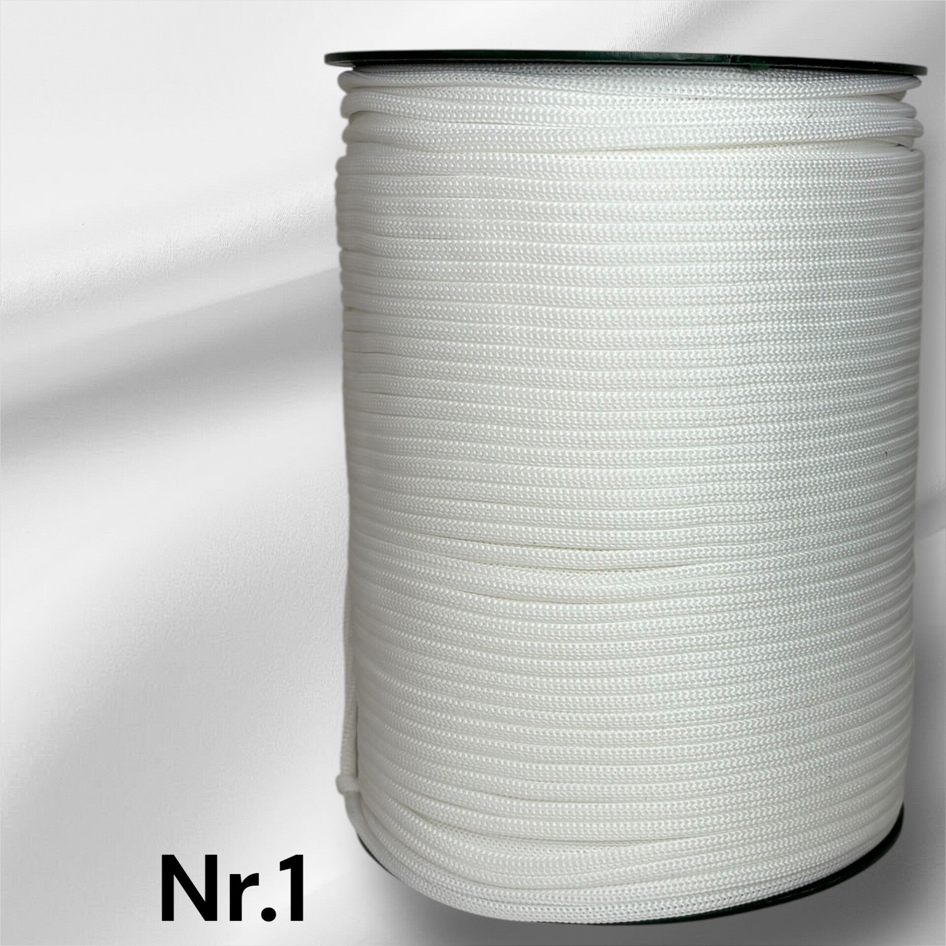 Nr.1 Hvit 4mm flat tråd