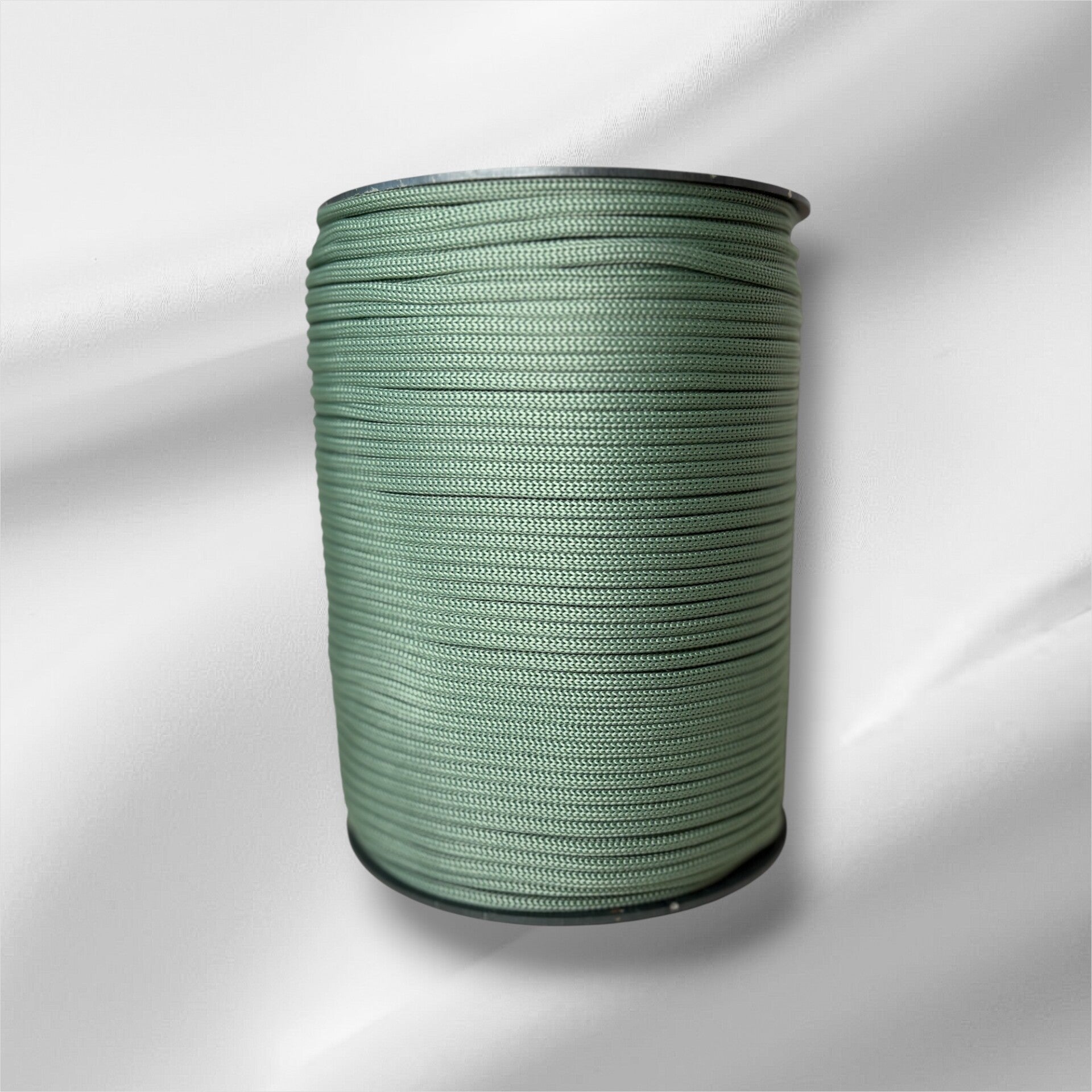 Nr.233 Playful Green Blank 4mm flat tråd