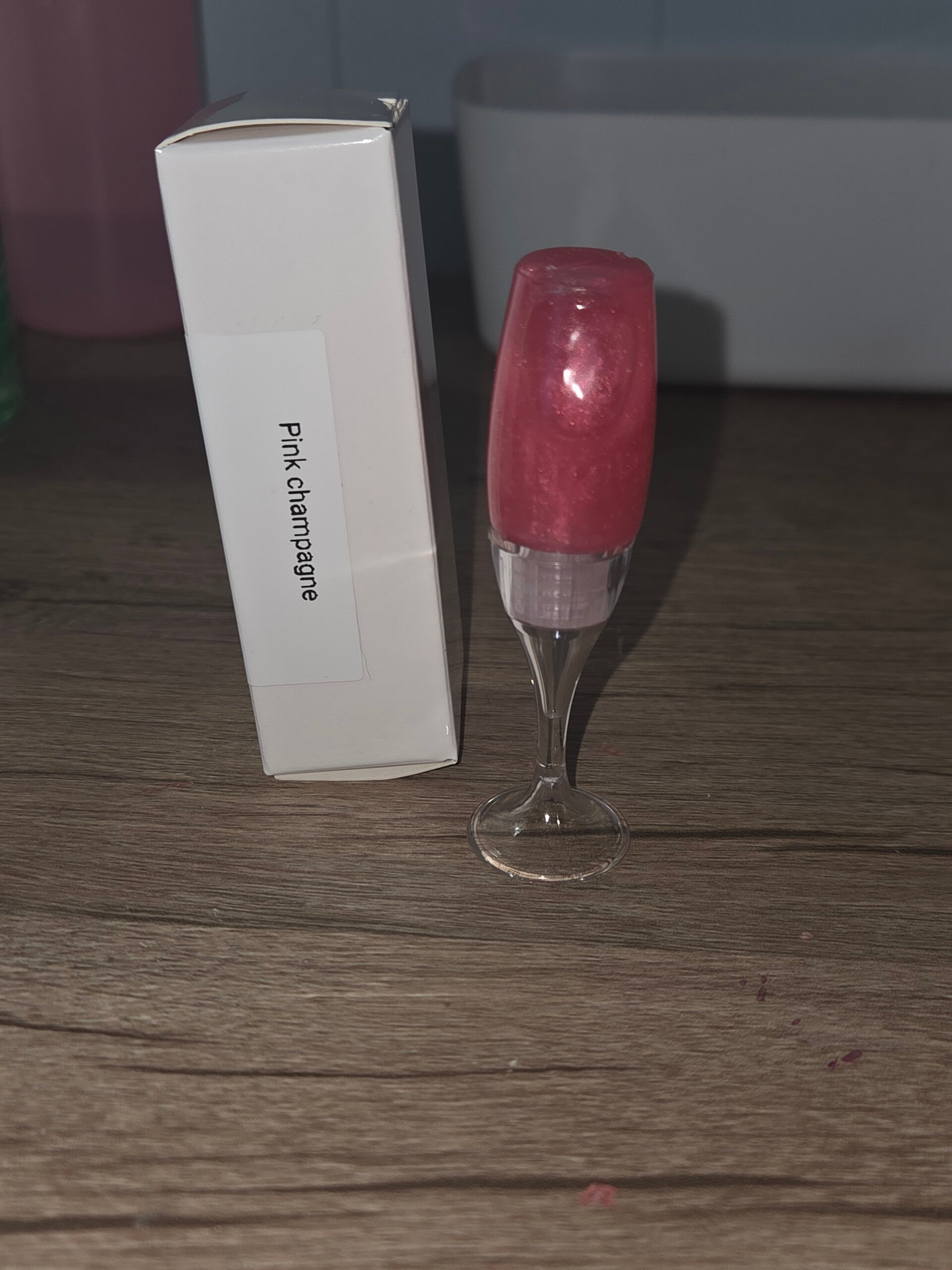 Pink champagne lipgloss