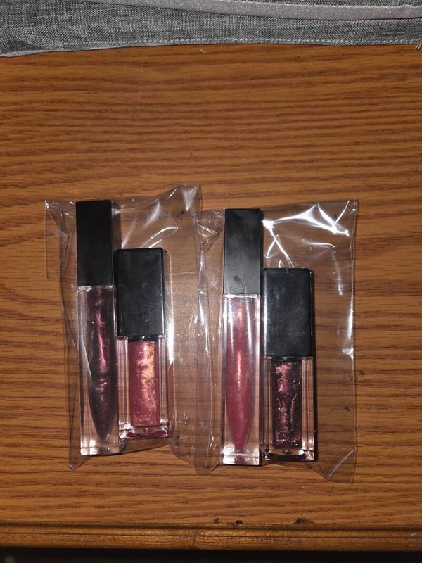 2 count lipglosses