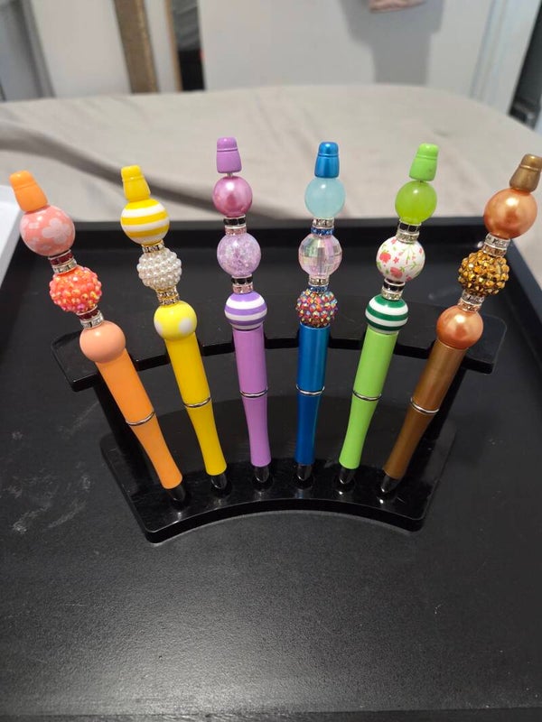 Randomly picked color pens