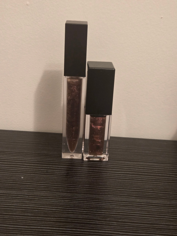Dark purple lipgloss