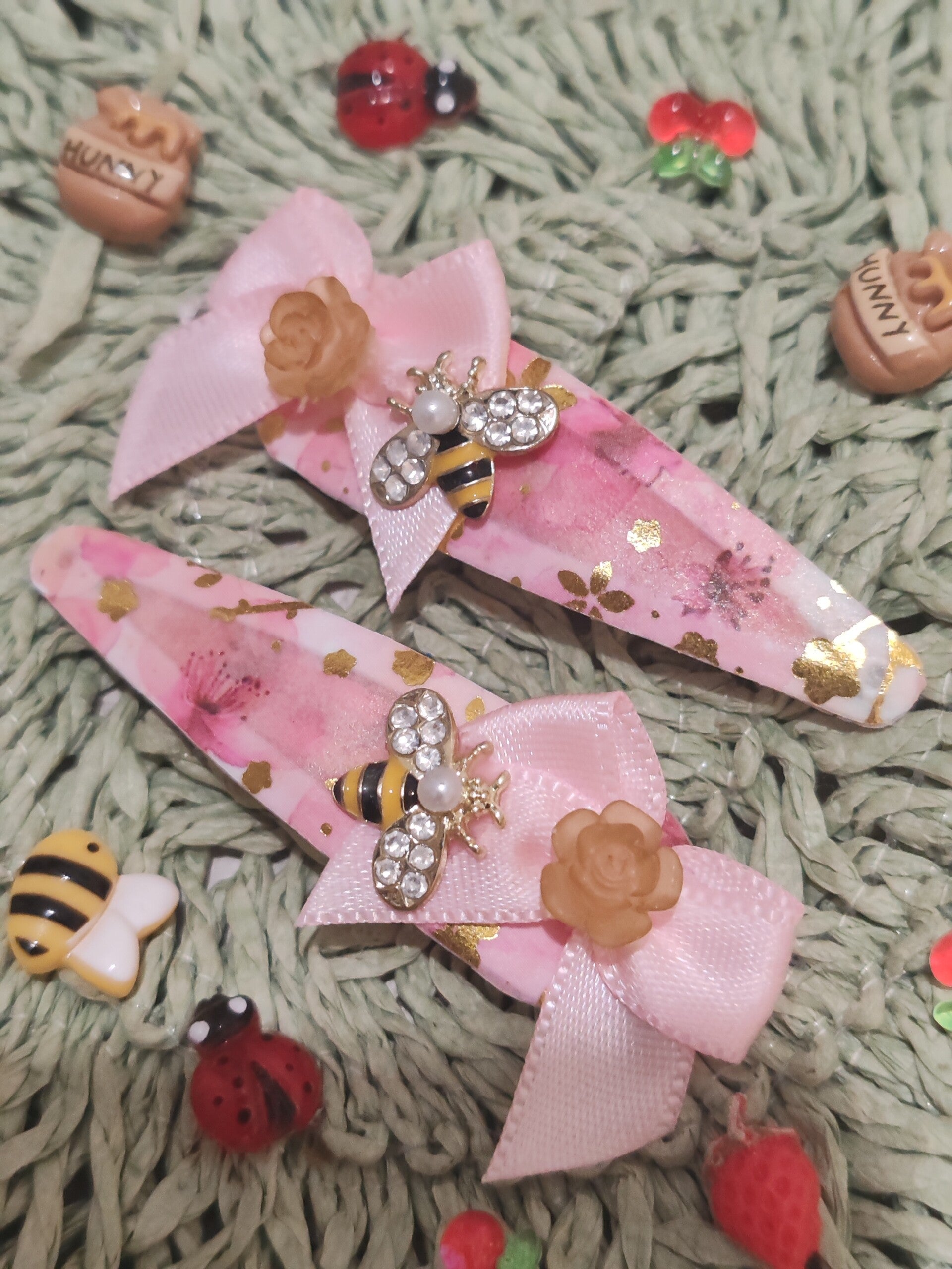 barrettes abeilles