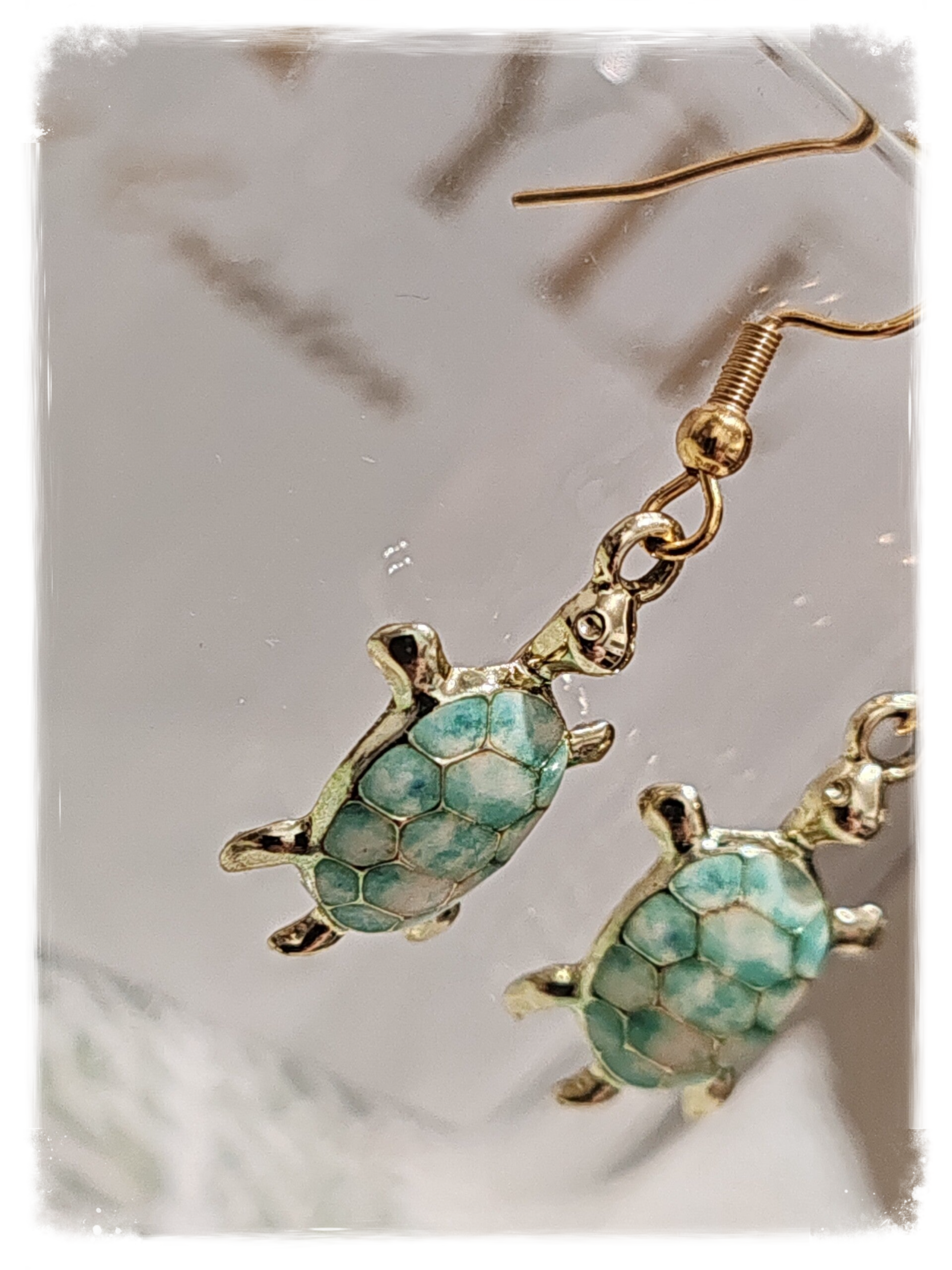 BOUCLE D'OREILLE TORTUE DE MER TURQUOISE