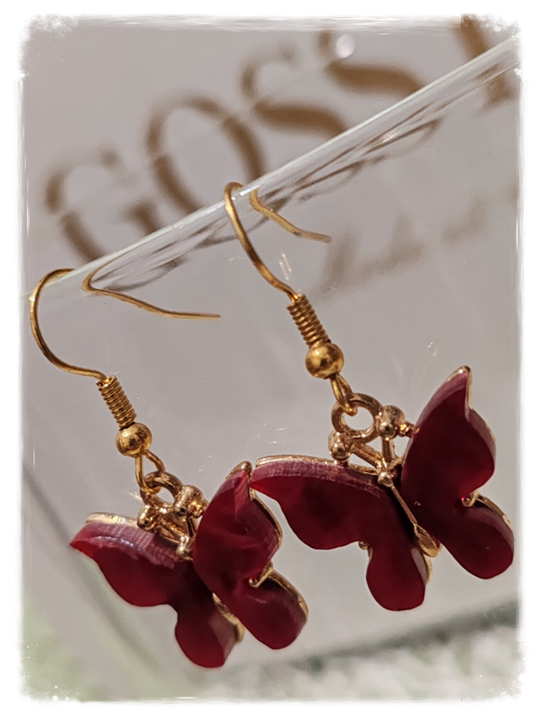 BOUCLE D'OREILLE PAPILLON NACRÉ