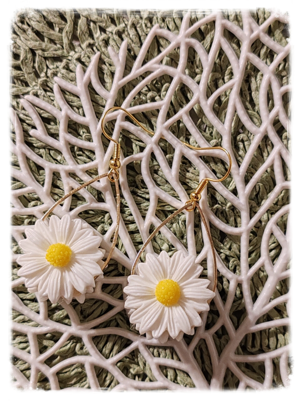 BOUCLE D'OREILLE INNOCENTE