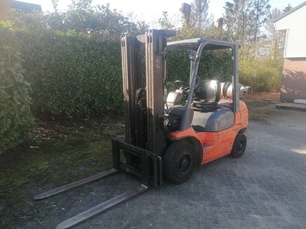 2309 - Toyota 42-7FGF25