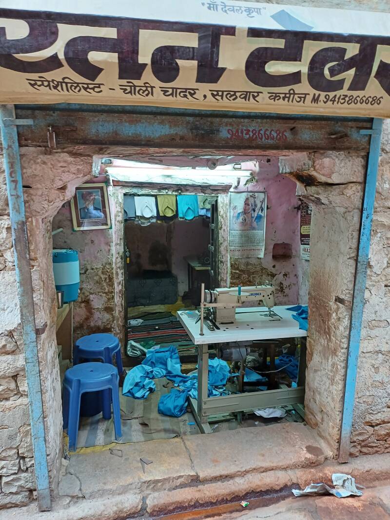 Boutique de coiffeur Couleurs bleues