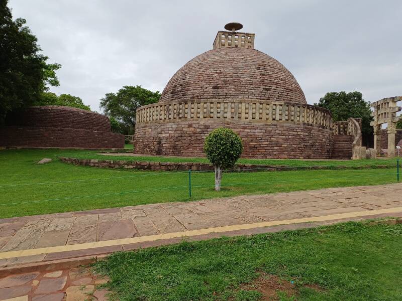 Sanchi, les Stupas Monuments Bouddhiques Ier et IIe siècles av JC. Patrimoine mondial de l'UNESCO