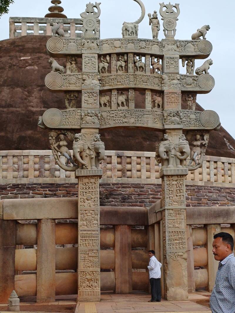 Sanchi, les Stupas Monuments Bouddhiques Ier et IIe siècles av JC. Patrimoine mondial de l'UNESCO
