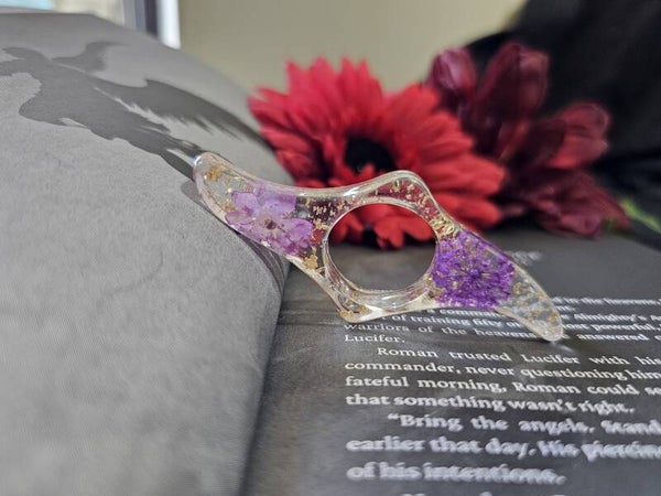 Resin Thumb Bookmark