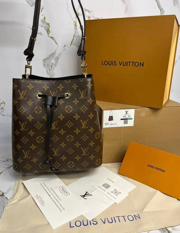NéoNoé MM Bucket Bag