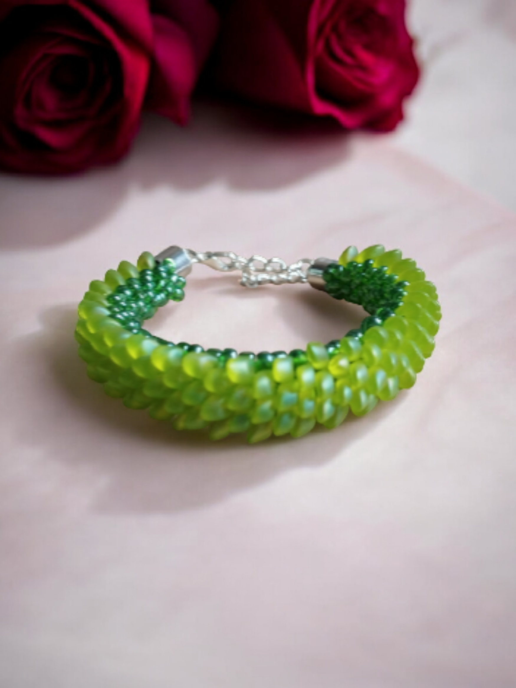 🐉 Bracelet Dragon Bangle – Écailles de Dragon vert