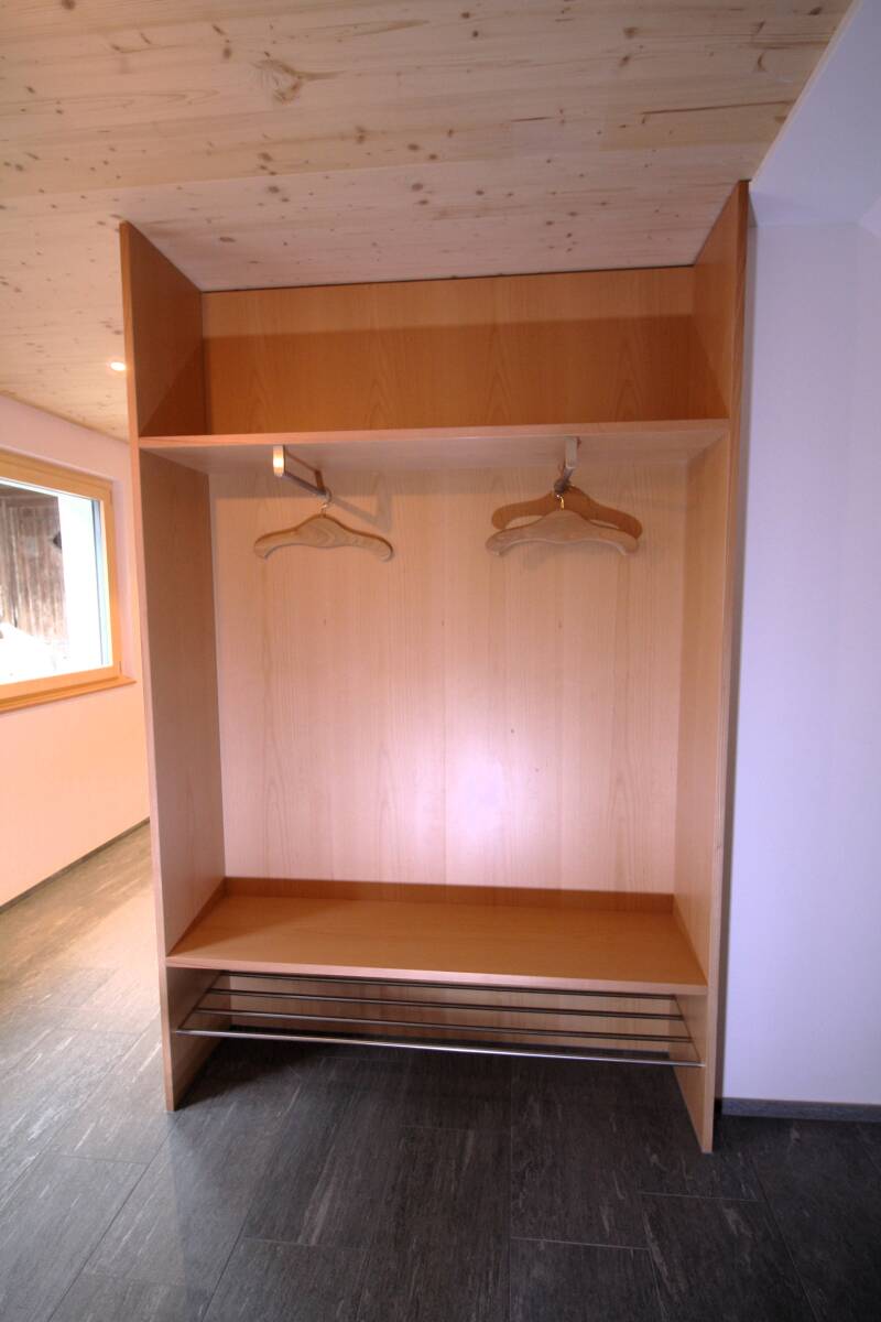 garderobe_03-standard-i4ili6.jpg