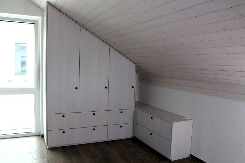 schrank_03-standard.jpg