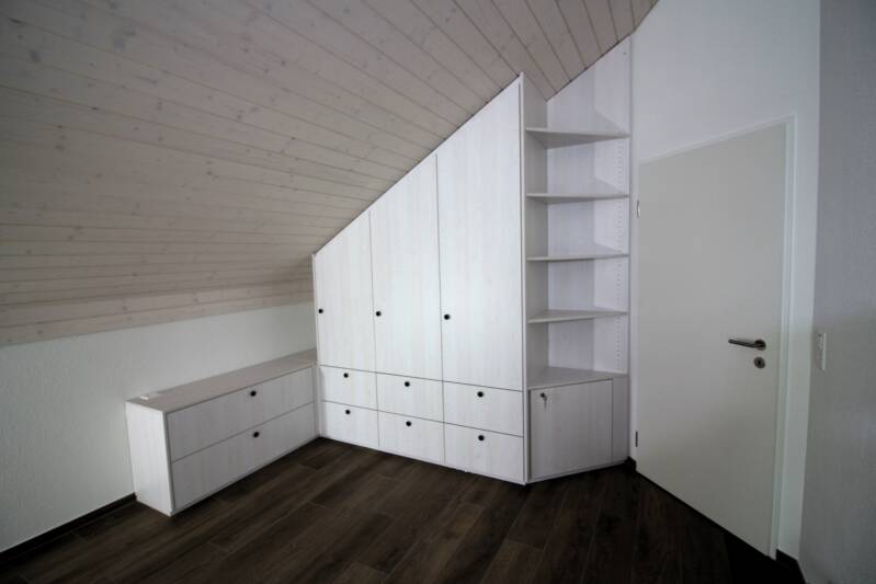 schrank_04-standard.jpg