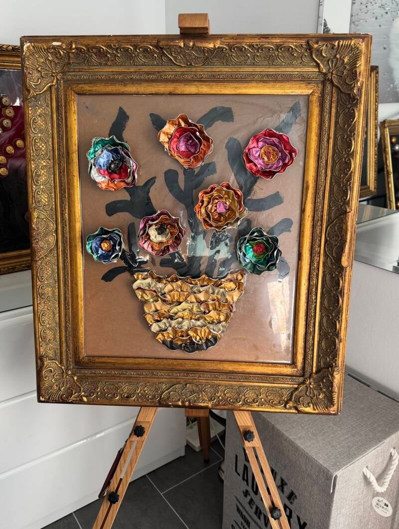 FlowersArt with Nespresso coffee capsules, Creativerecycling