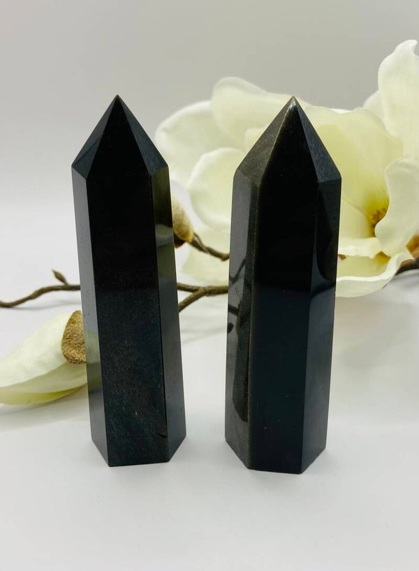 Goldsheen Obsidian Türme