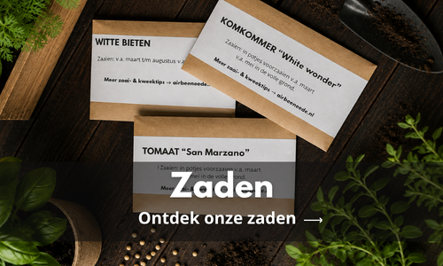 zaadzakjes witte bieten op tafel