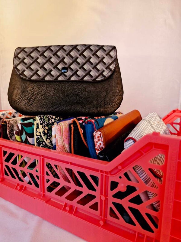 tasje met drukknop "grijze geometrisch flap"