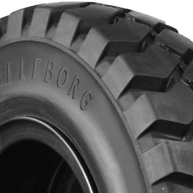Trelleborg_Resilient_Excavator_Jason_tyres.jpg