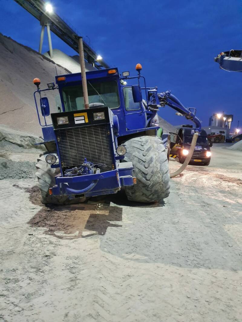 Jason's Tyres, breakdown service Mitas 1000/50R25