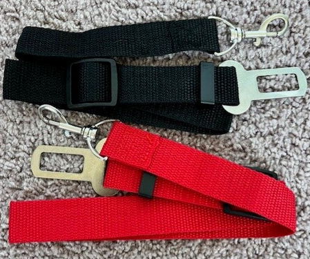 Autogordel voor je hond – Rood of Zwart | Veilig & Verstelbaar
