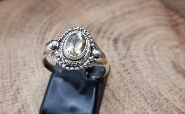 925 zilveren, ring met Citrien. Maat 16.5