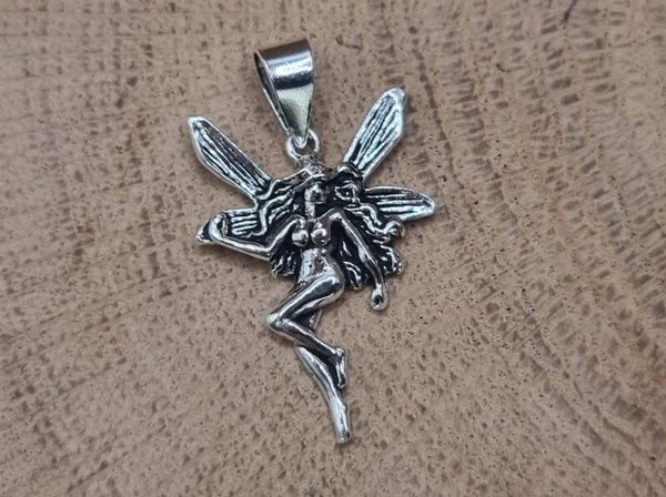 925 zilveren, hanger van een elfje.