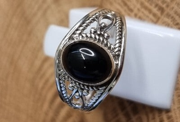 925 zilveren, ring met Onyx. Maat 17.5