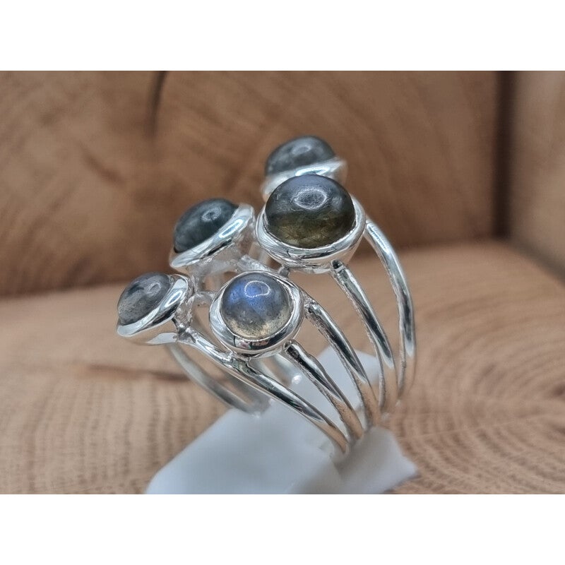 925 zilveren, ring met Labradoriet open gewerkt. Maat 18.5