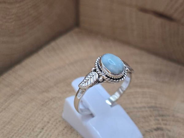 925 zilveren,  ring met Larimar. Maat 19