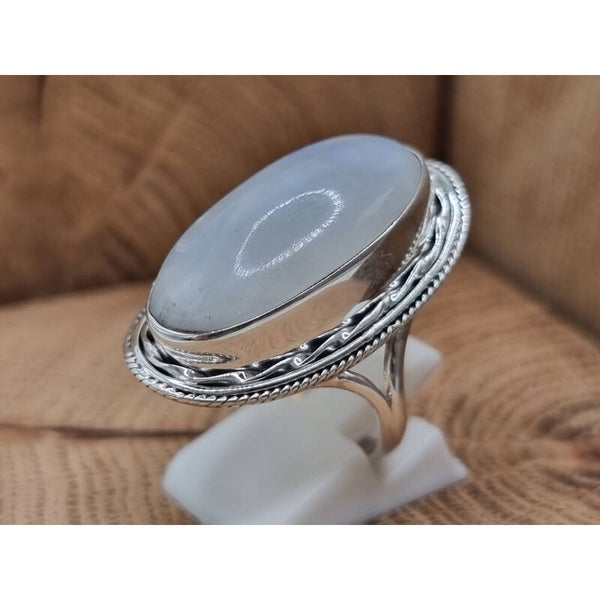 925 zilveren, ring met Maansteen. Maat 19