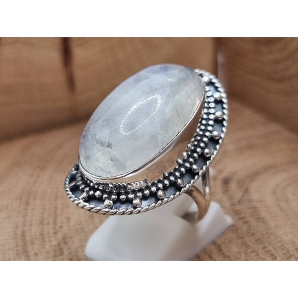 925 zilveren, ring met Maansteen. Maat 17.5