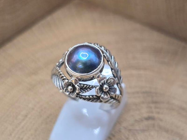 925 zilveren, ring met een Parel. Maat 18
